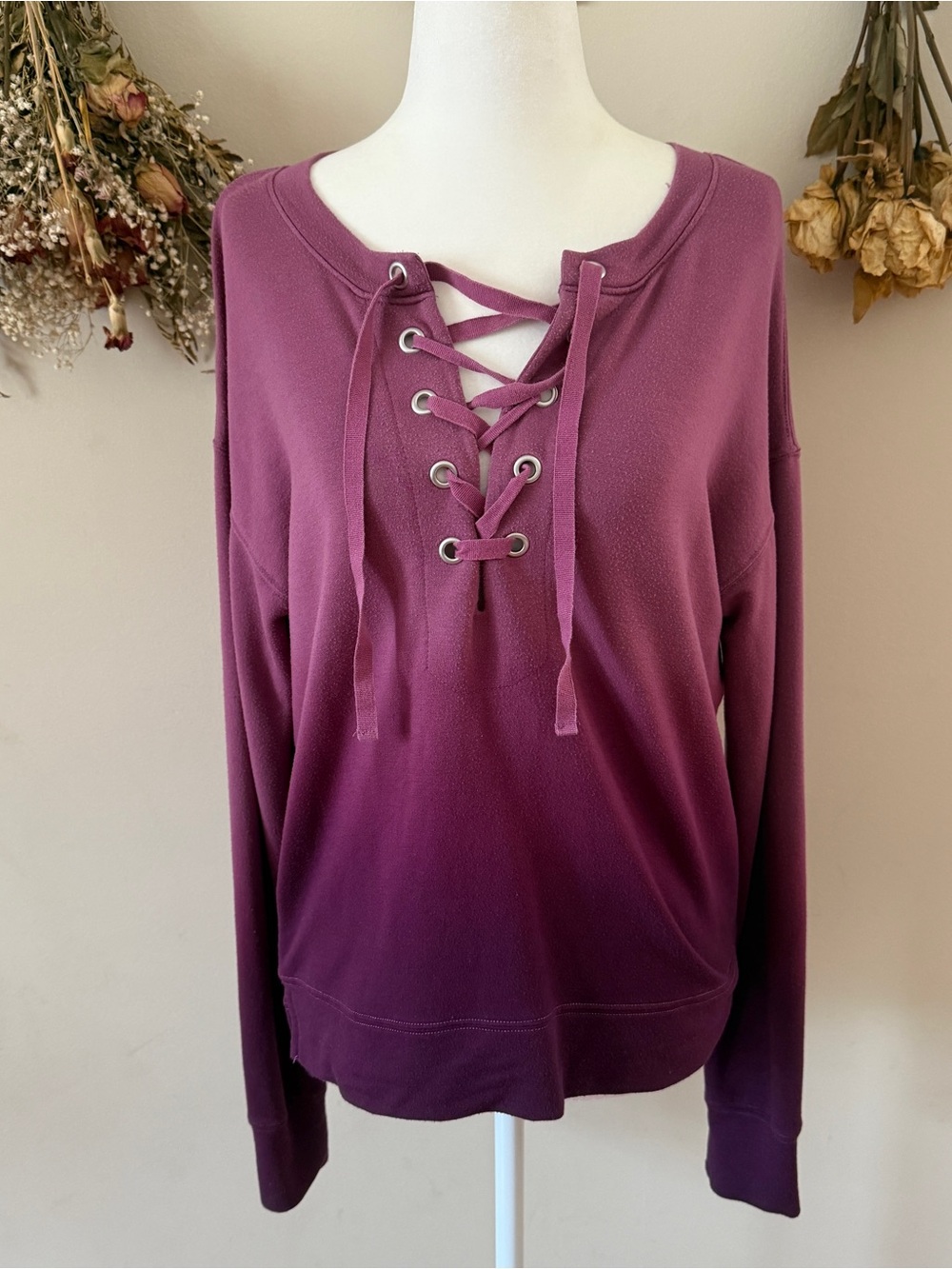 Fairygrunge Mudd Women’s Lace-Up Pullover Pink Gradient Sweatshirt